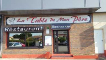 La Table De Mon Père food