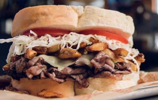 Primanti Bros. Restaurant And Bar Morgantown food