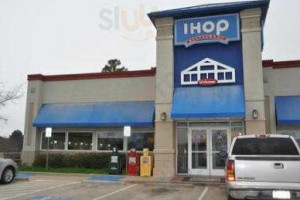 Ihop outside