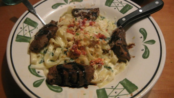 Olive Garden food