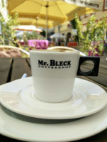 Mr. Bleck Coffeeshop food