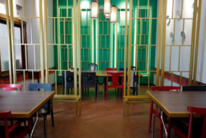 Golden Chopstick Resto inside