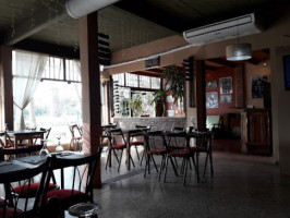 Charly Resto inside