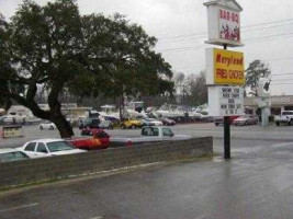 Maryland Fried Chicken outside