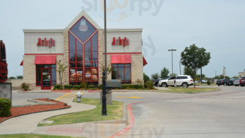 Arby's outside