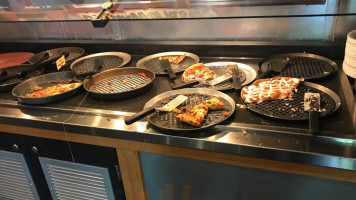 Pizza Hut food