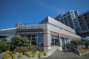 Boathouse Restaurant outside