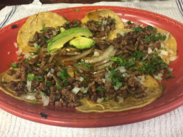 Mirta's Tacos food