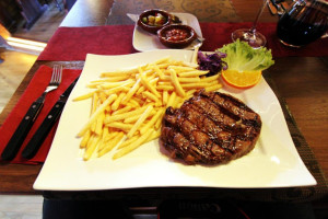 Steakhaus La Estancia food