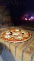 Tiuccia Pizza food