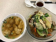 King's Noodle House food