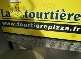 La Tourtiere outside