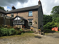 The Crag Inn outside