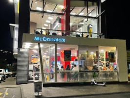 Mcdonald's Quay Street outside