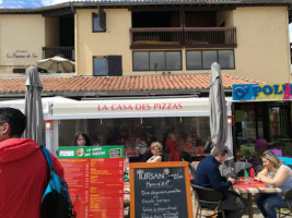 La Casa Des Pizzas food