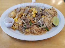 Jolene's Thai Cuisine food