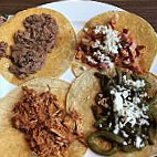 Taqueria & Cantina La Lucha food