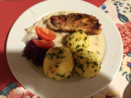 Alter Brauhof food