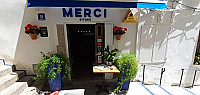 Merci Fish&chips inside