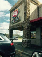 Dairy Queen Grill Chill outside