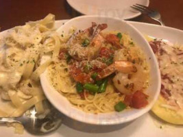 Olive Garden Fort Gratiot food