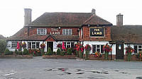 The Lamb Inn outside