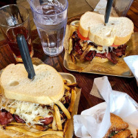 Primanti Brothers Pizza Grill food