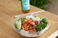 Aloha Poke Chueca food