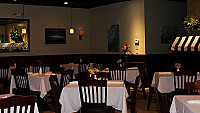 Brent's Bistro inside