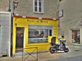 Pizza du Bourg food