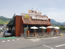 Mcdonald’s outside