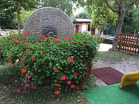 Agriturismo La Ruota inside