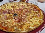 Pizzeria La Competencia food