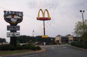 Zaxby's outside