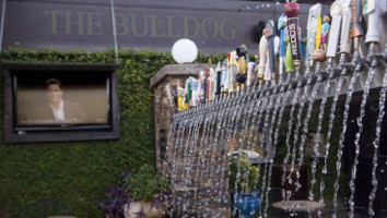 The Bulldog Baton Rouge inside