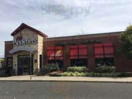 Applebee's Grill outside