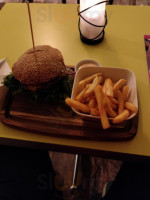 Kong Burger food