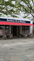 Bohéme Restau Vinbar inside