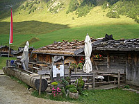 Gattererhutte Fane Alm outside