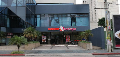 Dunkin' • Topacio Azul outside