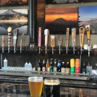 3peaks Public House And Taproom food