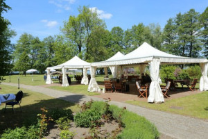 Restaurant im Seepark Kurhotel am Wandlitzsee outside