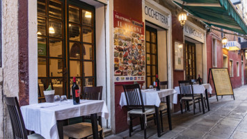 Trattoria Il Vagone food