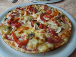 Pizzeria Adria food