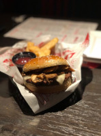 Red Robin Gourmet Burgers And Brews food