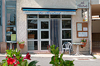 Le Bistrot inside