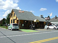 Resto Pub Pruneau outside