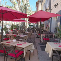 La Table des Coquelicots food