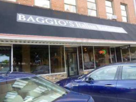 Baggio's Italian outside