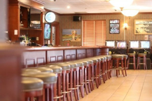 Grand Avenue Tavern inside